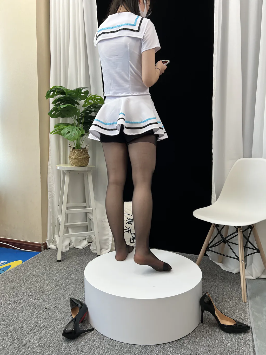 图片[19]-三禾摄影 NO.049 水手服 黑丝 高跟[193P]-萌味圈