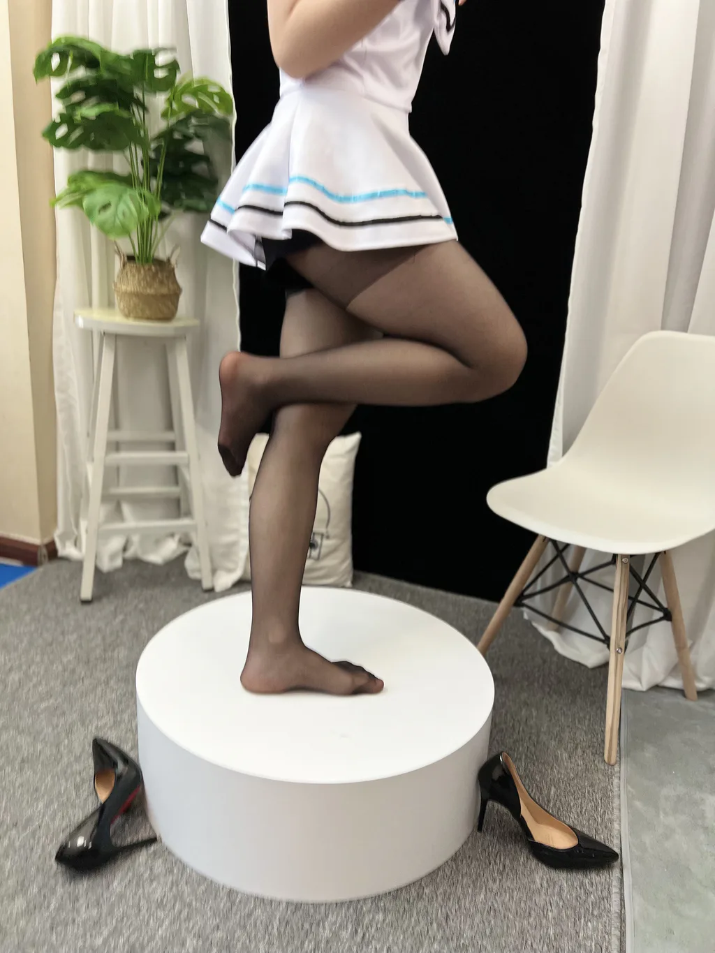 图片[93]-三禾摄影 NO.049 水手服 黑丝 高跟[193P]-萌味圈