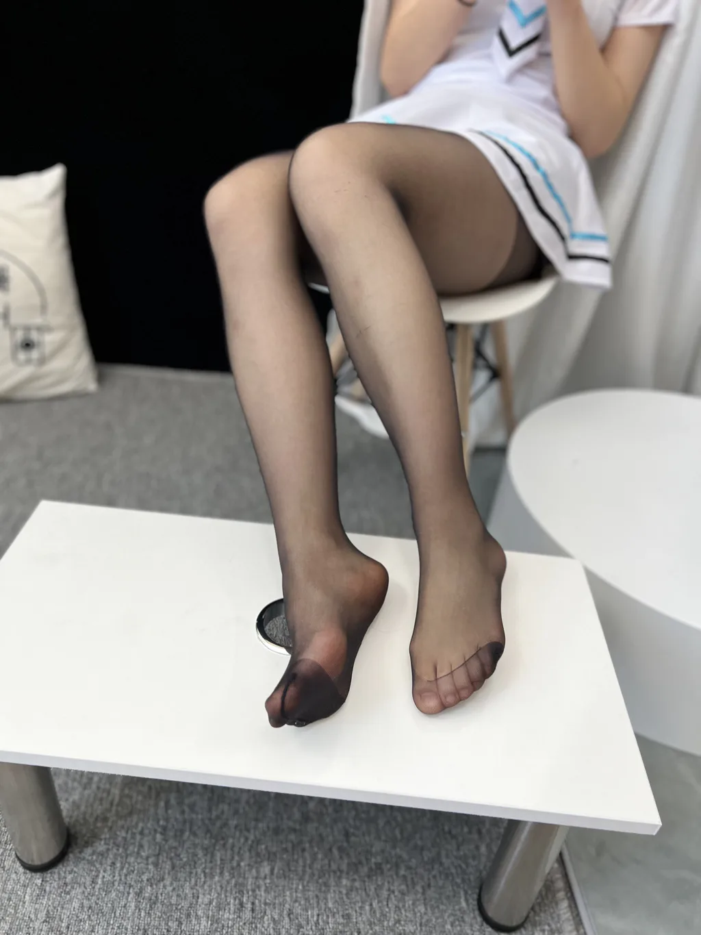 图片[143]-三禾摄影 NO.049 水手服 黑丝 高跟[193P]-萌味圈