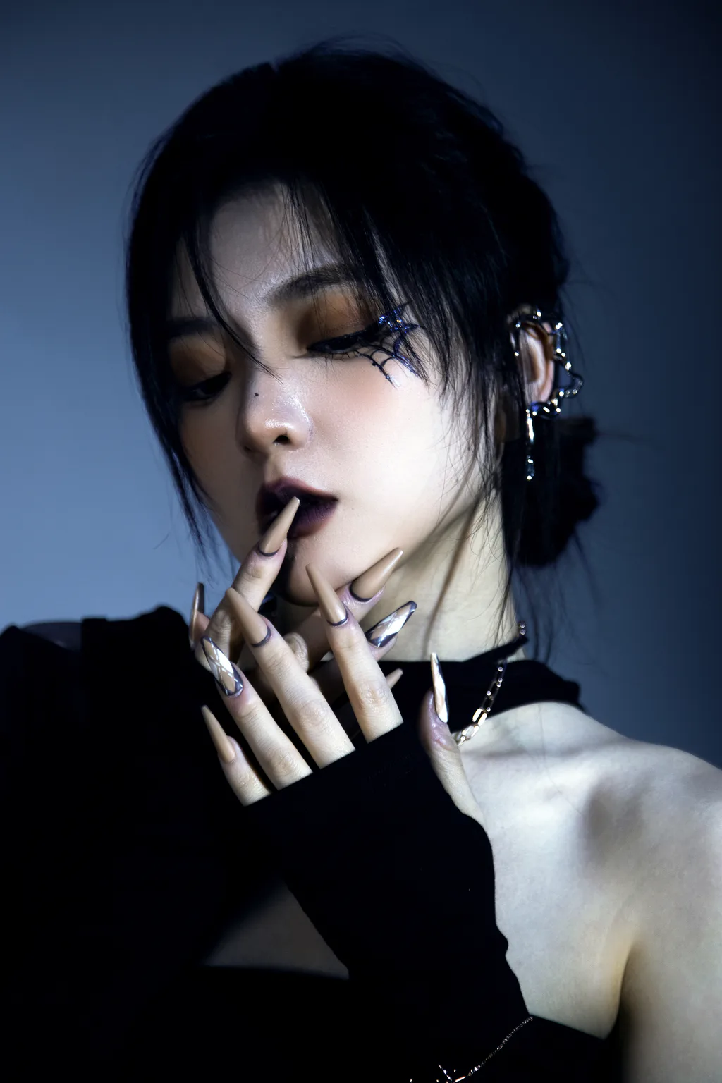 图片[2]-[YITUYU艺图语]2022.12.21 暗夜荆棘 可乙瘦[23+1P]-萌味圈