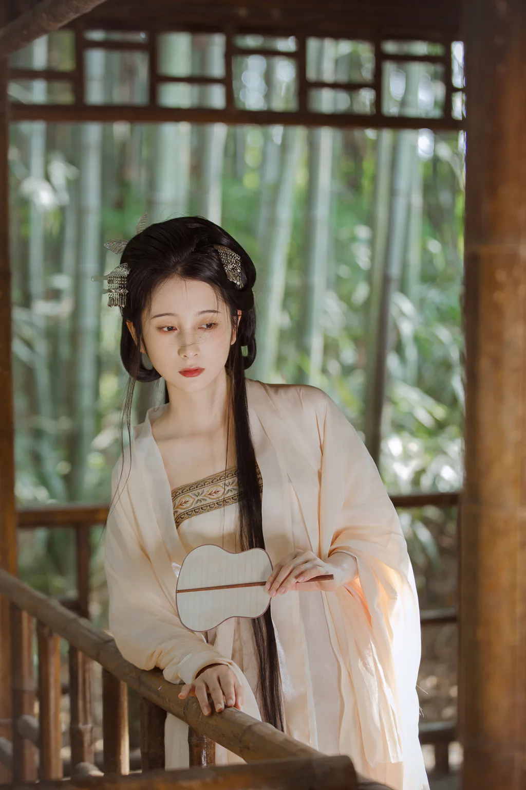 图片[2]-[YITUYU艺图语]2022.12.23 荣耀时，她是象征 五月的三花猫[21+1P]-萌味圈