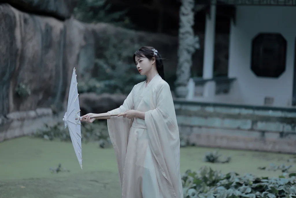 图片[2]-[YITUYU艺图语]2022.12.25 散绪 小婕[28+1P]-萌味圈