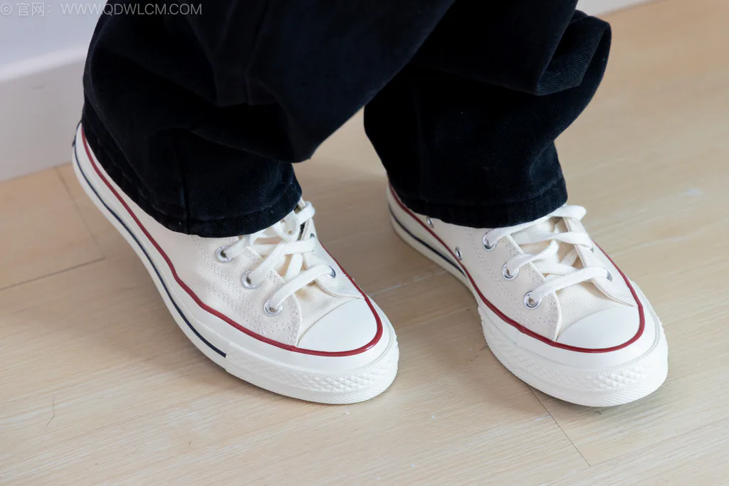 图片[2]-物恋传媒 NO.2554 欢欢-帆布鞋、粉色船袜[160P]-萌味圈