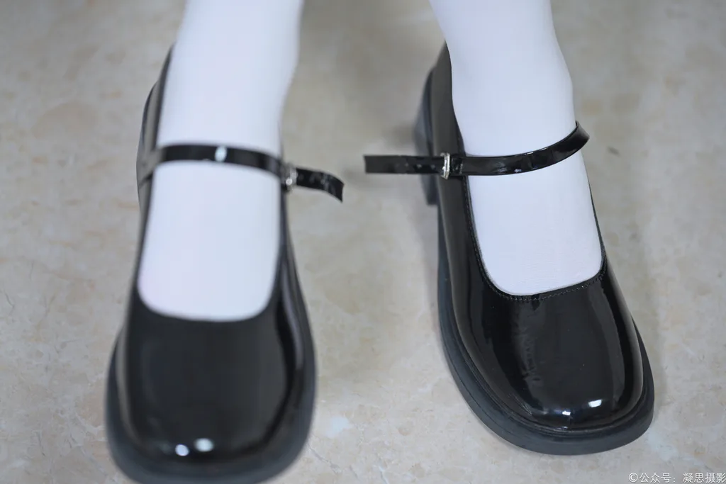 图片[2]-凝思摄影 NO.055 沅沅-连衣裙、过膝袜、高跟鞋[150P]-萌味圈