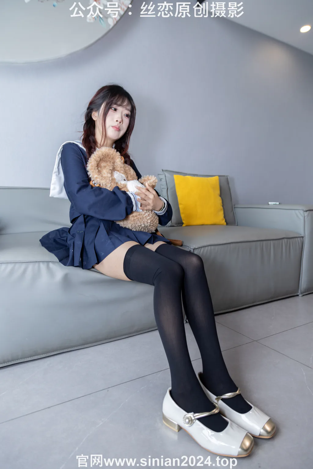 图片[2]-丝恋摄影 NO.017 小梦-学院风 jk连衣裙 黑色丝袜 白色小皮鞋[168P]-萌味圈