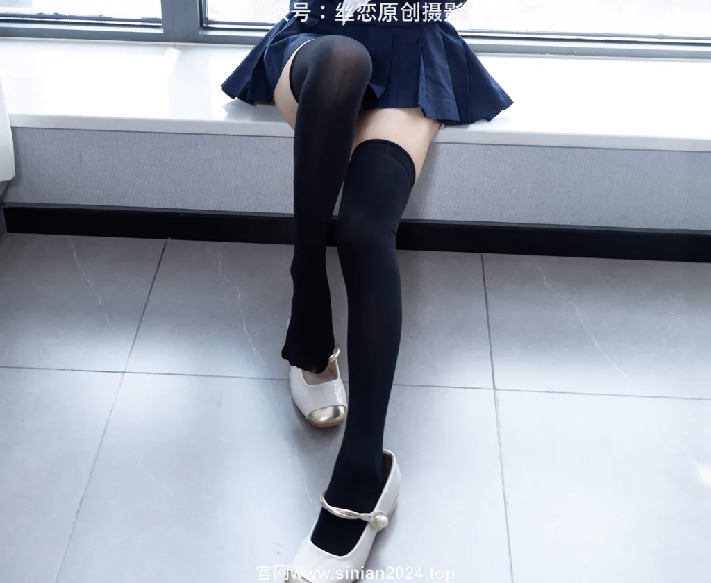 图片[47]-丝恋摄影 NO.017 小梦-学院风 jk连衣裙 黑色丝袜 白色小皮鞋[168P]-萌味圈