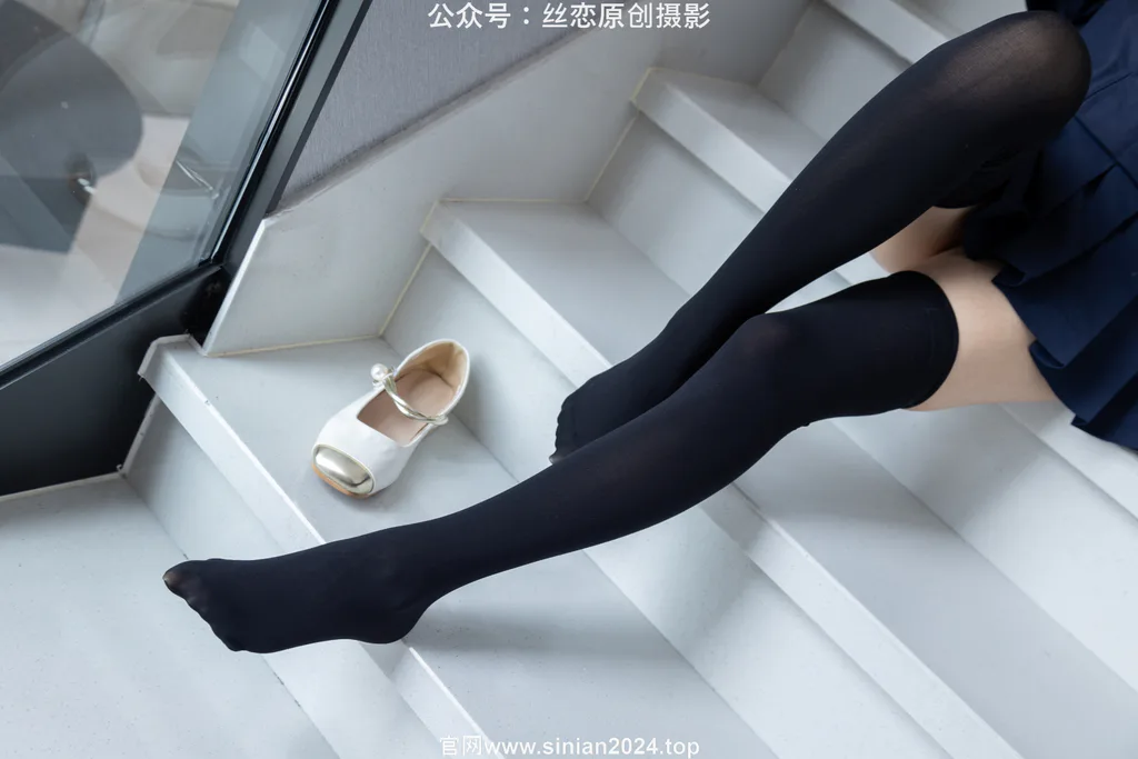 图片[91]-丝恋摄影 NO.017 小梦-学院风 jk连衣裙 黑色丝袜 白色小皮鞋[168P]-萌味圈