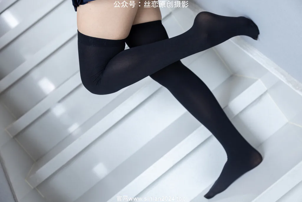 图片[110]-丝恋摄影 NO.017 小梦-学院风 jk连衣裙 黑色丝袜 白色小皮鞋[168P]-萌味圈