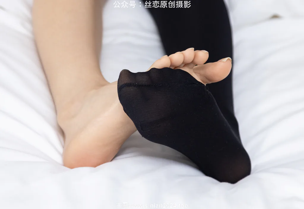 图片[149]-丝恋摄影 NO.017 小梦-学院风 jk连衣裙 黑色丝袜 白色小皮鞋[168P]-萌味圈