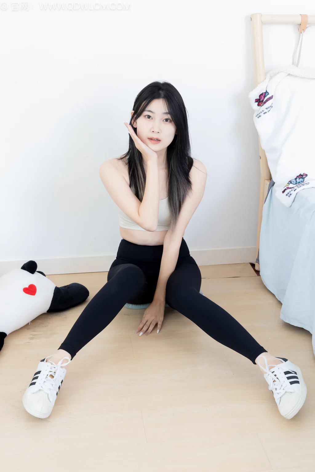 图片[6]-物恋传媒 NO.2561 贝壳-板鞋、帆布鞋、短肉丝、瑜伽裤[165P]-萌味圈