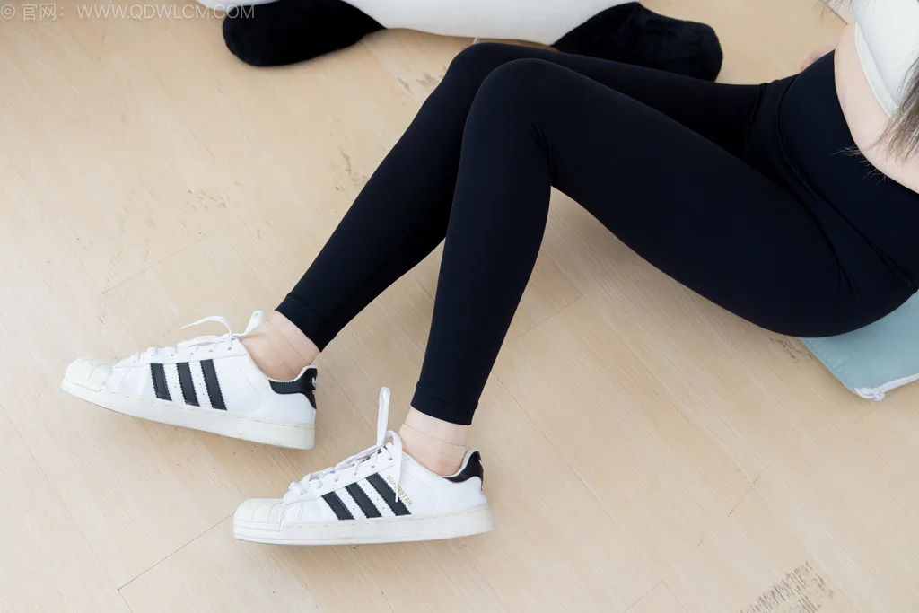 图片[9]-物恋传媒 NO.2561 贝壳-板鞋、帆布鞋、短肉丝、瑜伽裤[165P]-萌味圈