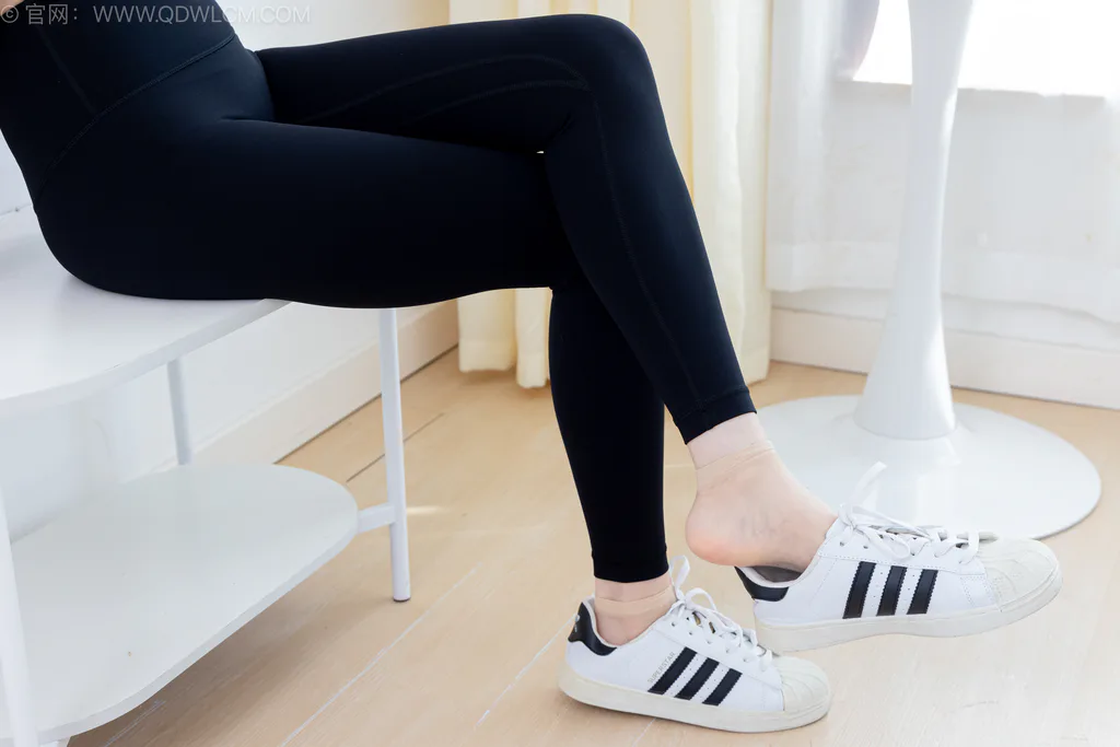 图片[16]-物恋传媒 NO.2561 贝壳-板鞋、帆布鞋、短肉丝、瑜伽裤[165P]-萌味圈