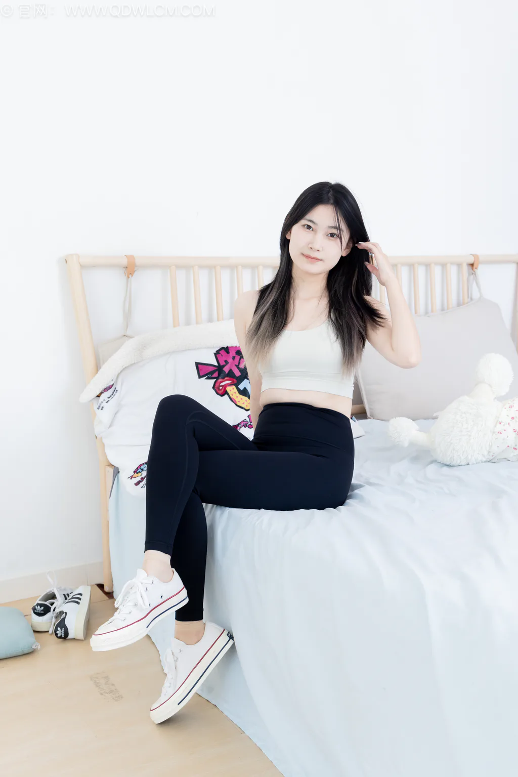 图片[29]-物恋传媒 NO.2561 贝壳-板鞋、帆布鞋、短肉丝、瑜伽裤[165P]-萌味圈