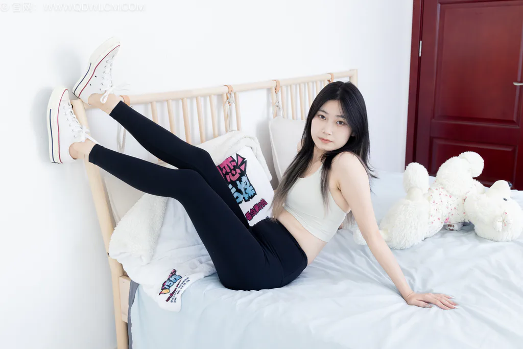 图片[43]-物恋传媒 NO.2561 贝壳-板鞋、帆布鞋、短肉丝、瑜伽裤[165P]-萌味圈