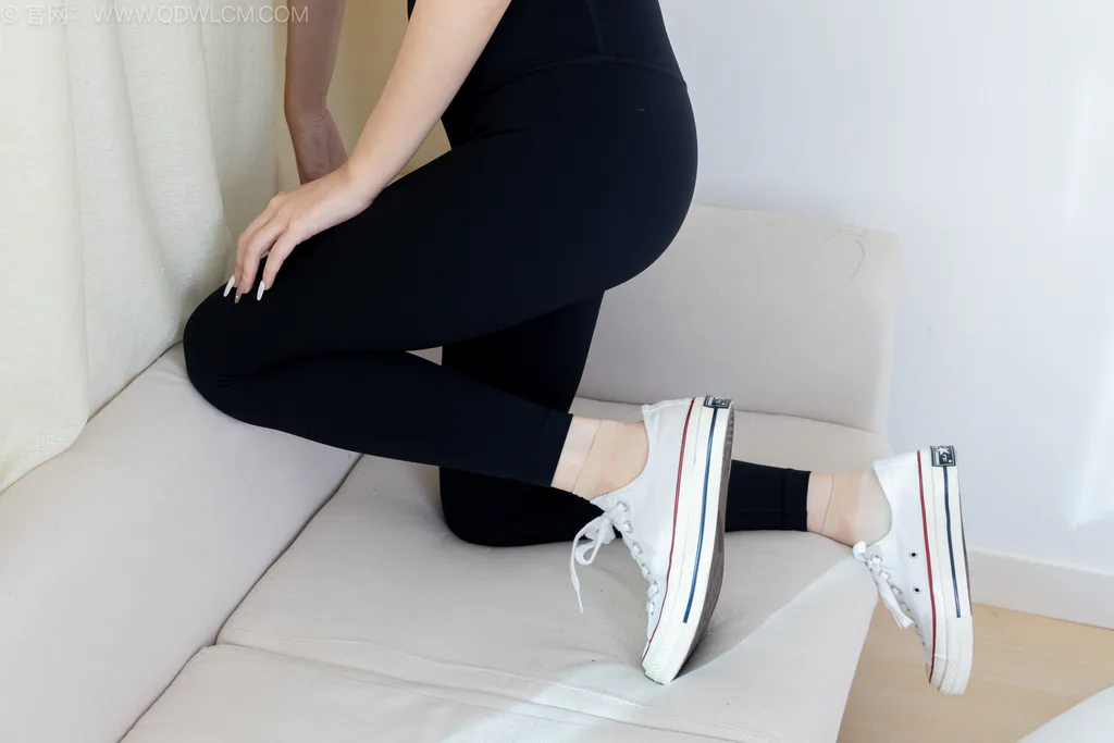 图片[56]-物恋传媒 NO.2561 贝壳-板鞋、帆布鞋、短肉丝、瑜伽裤[165P]-萌味圈