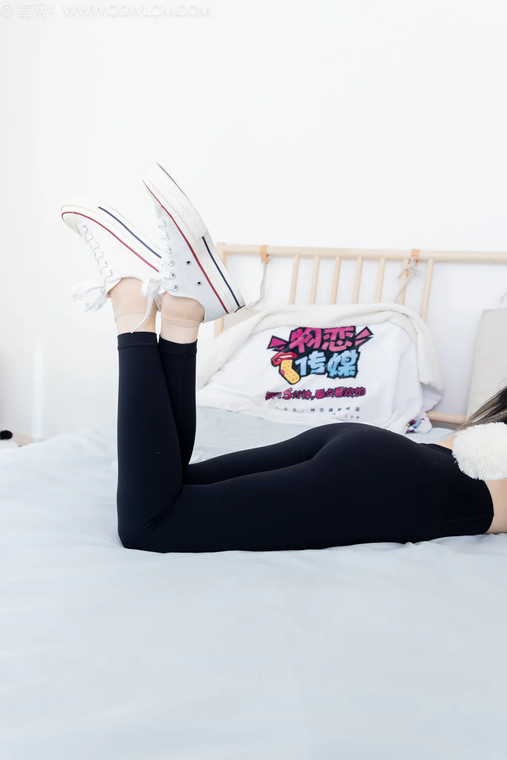 图片[62]-物恋传媒 NO.2561 贝壳-板鞋、帆布鞋、短肉丝、瑜伽裤[165P]-萌味圈