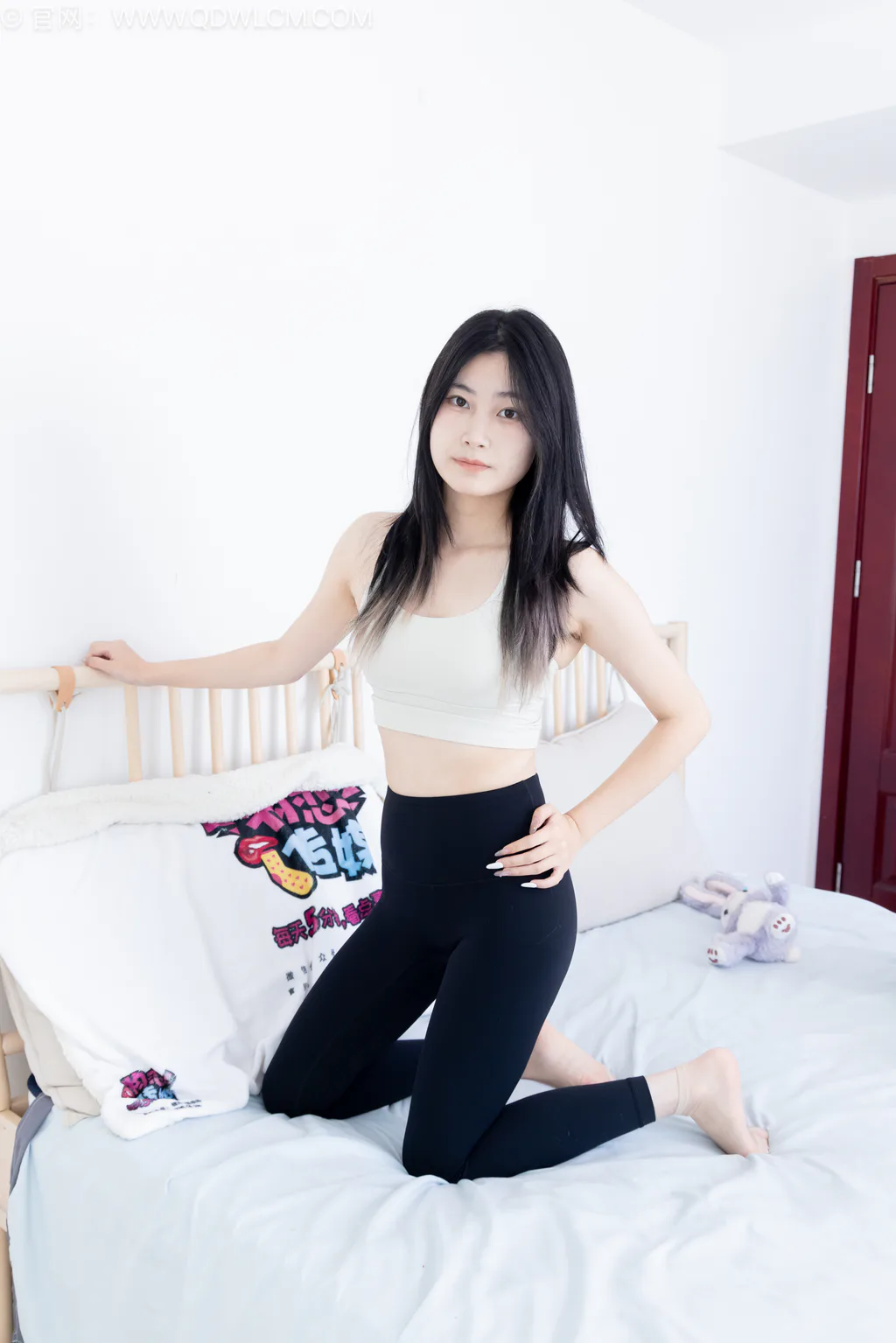 图片[123]-物恋传媒 NO.2561 贝壳-板鞋、帆布鞋、短肉丝、瑜伽裤[165P]-萌味圈