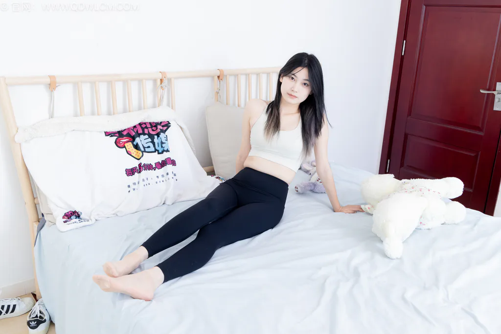 图片[130]-物恋传媒 NO.2561 贝壳-板鞋、帆布鞋、短肉丝、瑜伽裤[165P]-萌味圈