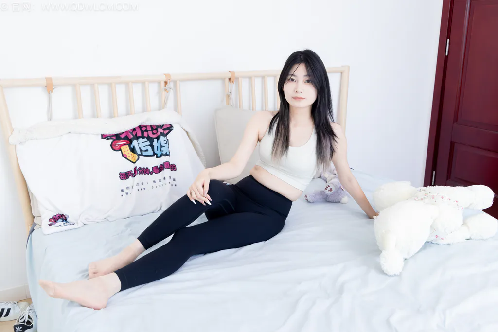 图片[131]-物恋传媒 NO.2561 贝壳-板鞋、帆布鞋、短肉丝、瑜伽裤[165P]-萌味圈