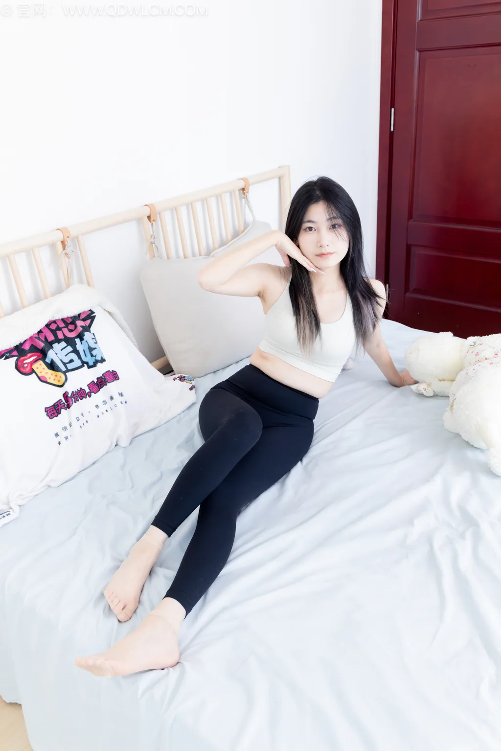 图片[133]-物恋传媒 NO.2561 贝壳-板鞋、帆布鞋、短肉丝、瑜伽裤[165P]-萌味圈