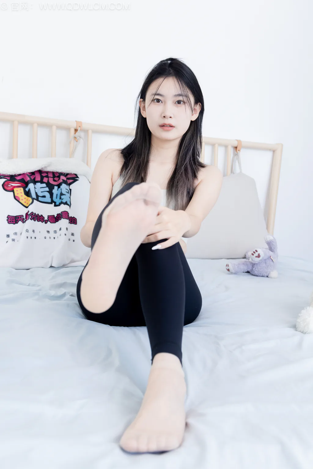 图片[142]-物恋传媒 NO.2561 贝壳-板鞋、帆布鞋、短肉丝、瑜伽裤[165P]-萌味圈