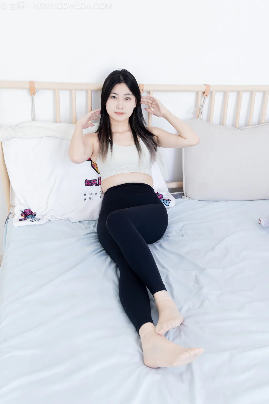 图片[153]-物恋传媒 NO.2561 贝壳-板鞋、帆布鞋、短肉丝、瑜伽裤[165P]-萌味圈