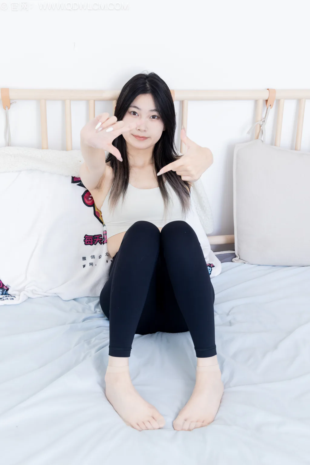 图片[154]-物恋传媒 NO.2561 贝壳-板鞋、帆布鞋、短肉丝、瑜伽裤[165P]-萌味圈