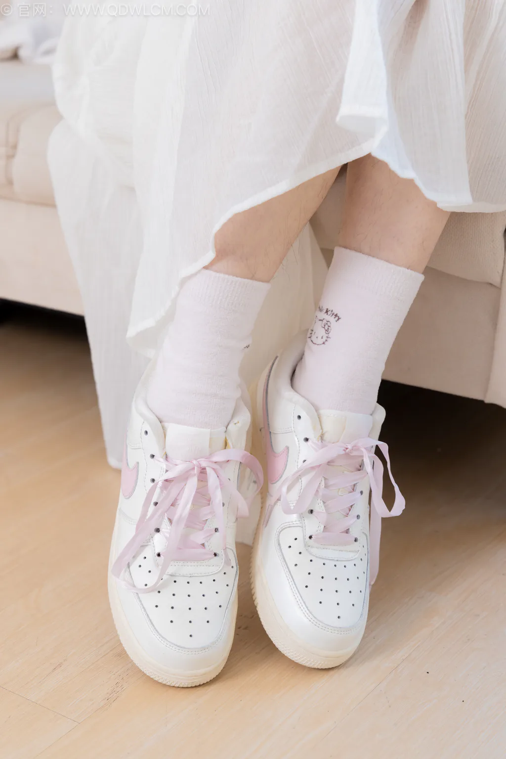 图片[40]-物恋传媒 NO.2568 小羊-板鞋、白棉袜、裸足[153P]-萌味圈