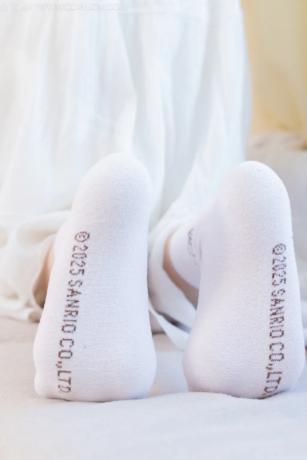 图片[51]-物恋传媒 NO.2568 小羊-板鞋、白棉袜、裸足[153P]-萌味圈