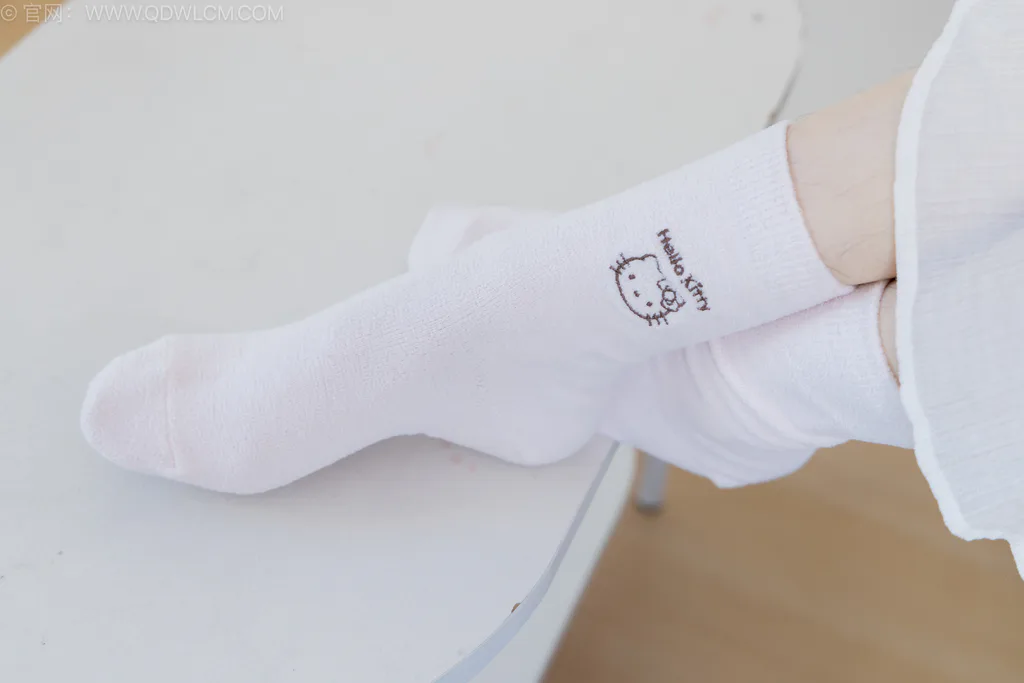 图片[65]-物恋传媒 NO.2568 小羊-板鞋、白棉袜、裸足[153P]-萌味圈