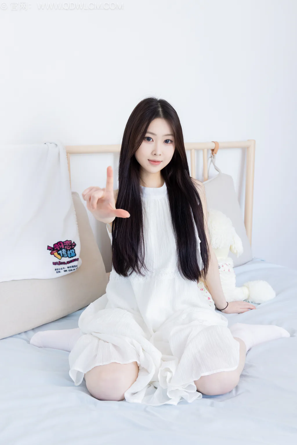 图片[68]-物恋传媒 NO.2568 小羊-板鞋、白棉袜、裸足[153P]-萌味圈