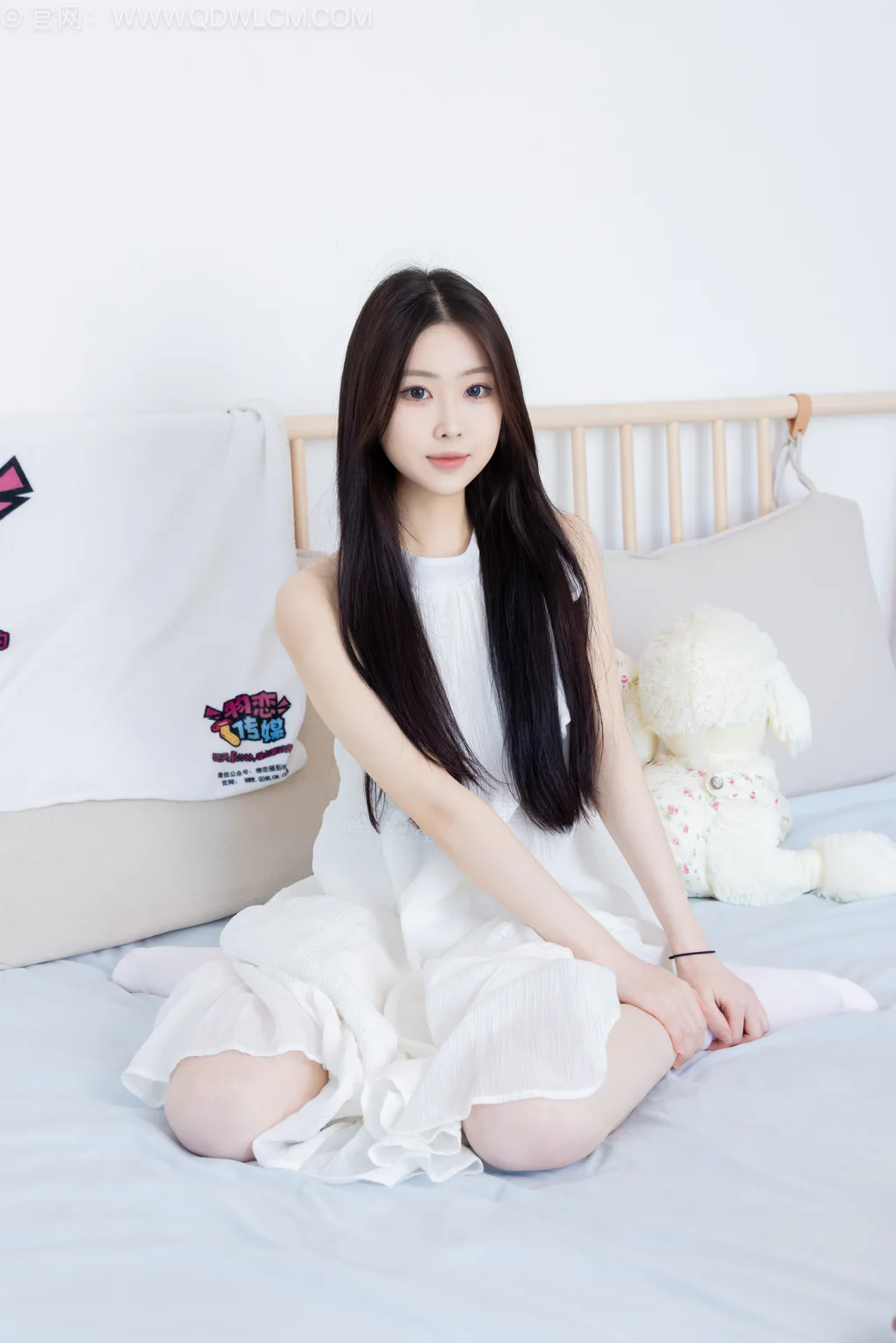 图片[70]-物恋传媒 NO.2568 小羊-板鞋、白棉袜、裸足[153P]-萌味圈