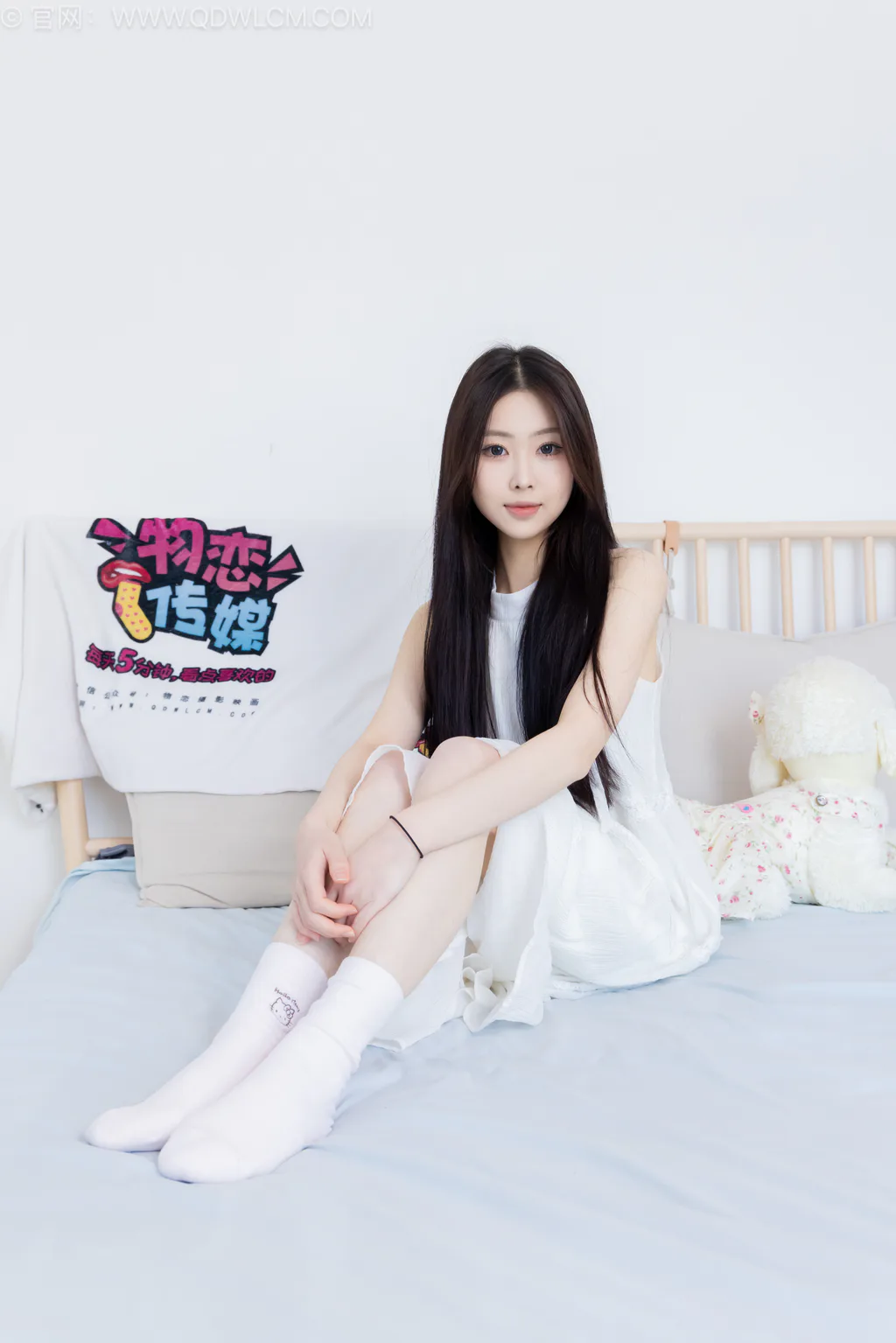 图片[73]-物恋传媒 NO.2568 小羊-板鞋、白棉袜、裸足[153P]-萌味圈