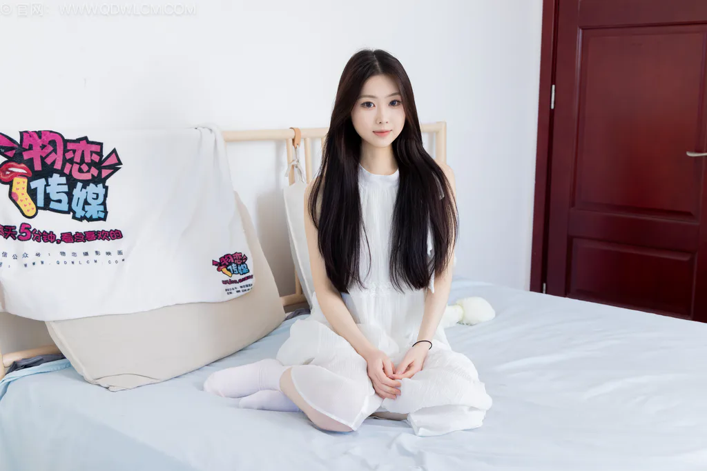 图片[83]-物恋传媒 NO.2568 小羊-板鞋、白棉袜、裸足[153P]-萌味圈