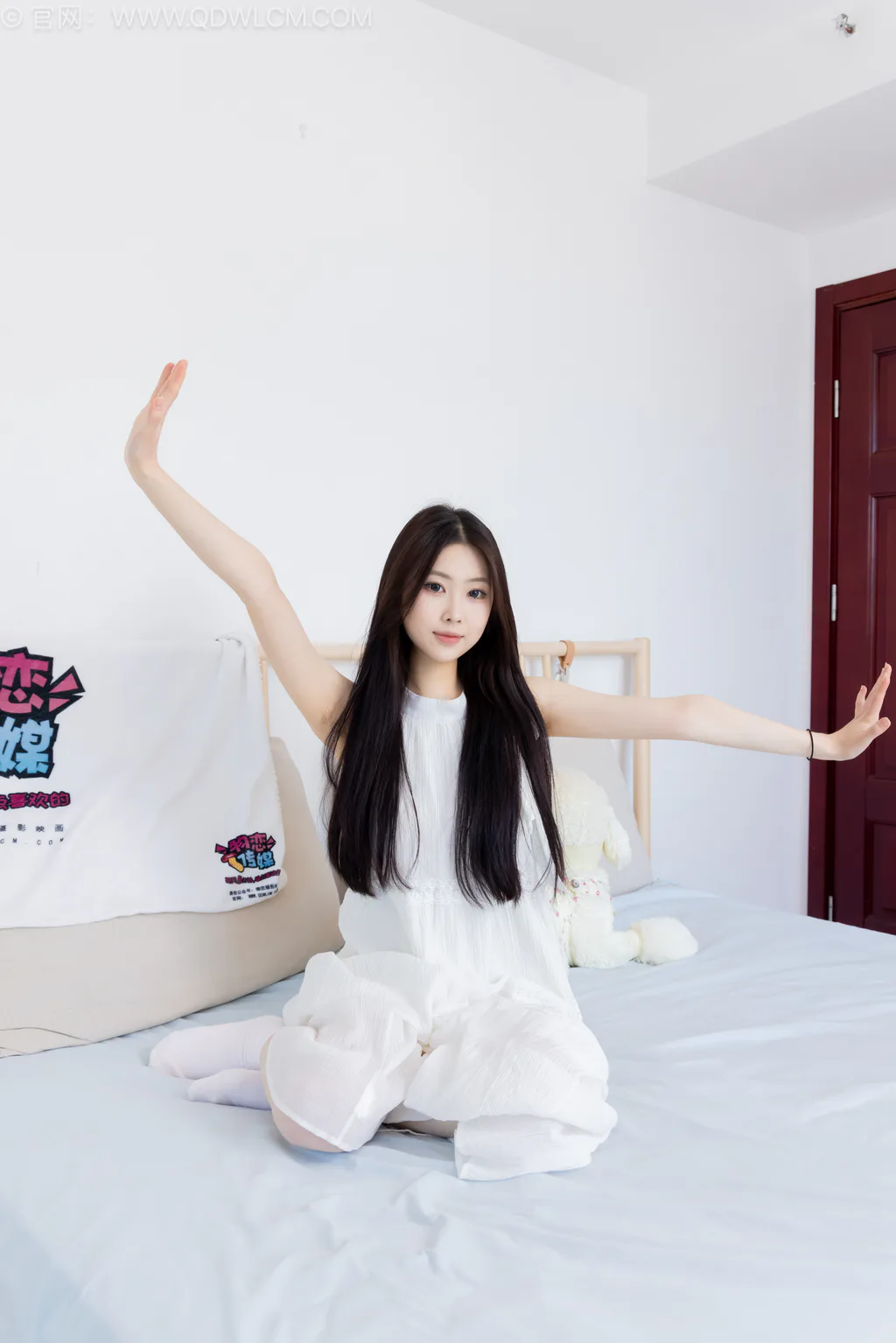 图片[86]-物恋传媒 NO.2568 小羊-板鞋、白棉袜、裸足[153P]-萌味圈