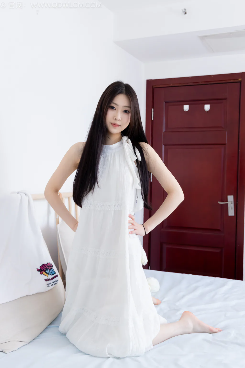 图片[131]-物恋传媒 NO.2568 小羊-板鞋、白棉袜、裸足[153P]-萌味圈