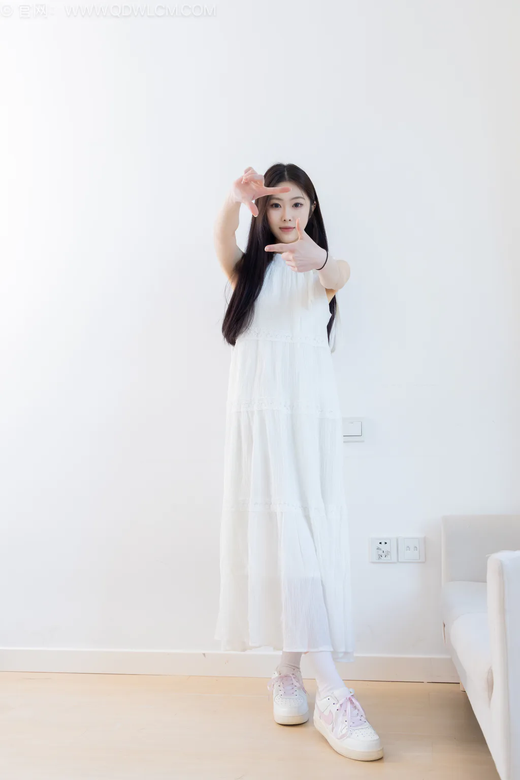 图片[151]-物恋传媒 NO.2568 小羊-板鞋、白棉袜、裸足[153P]-萌味圈